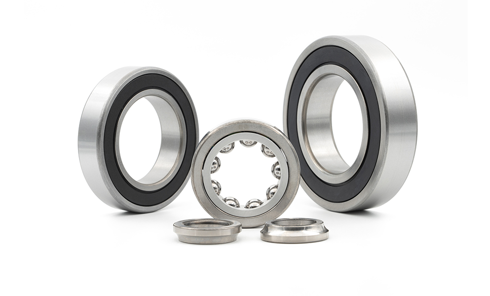 BTC-4pt-contact-bearing-group-1000x600px